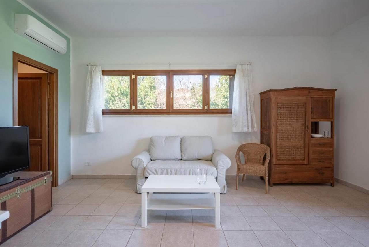 Agriturismo Terre Di Castiglione 卡斯蒂里昂纳·德拉佩 外观 照片
